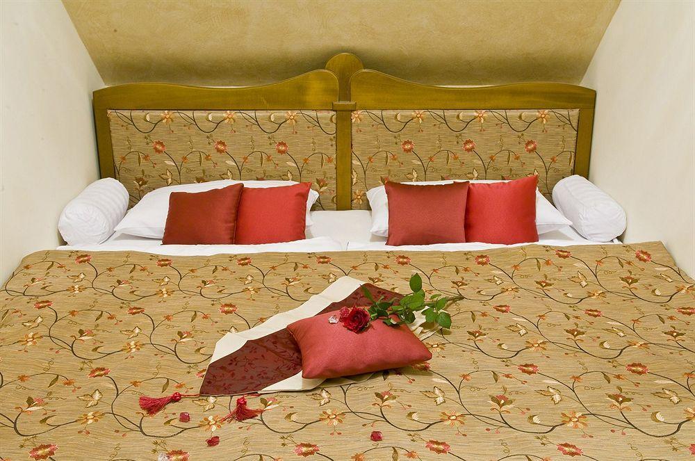 Amira Boutique Hotel Heviz Wellness & Spa Екстер'єр фото